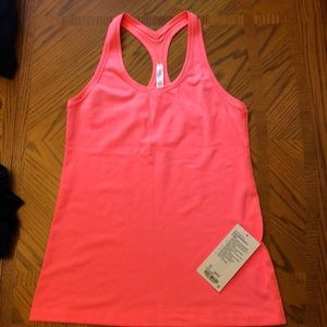 Cool racerback ll—Luon. Size 10 coral
